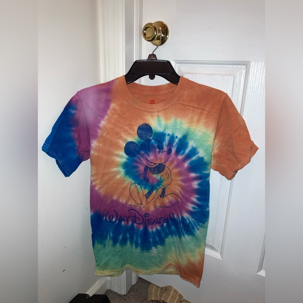 Disney world t shirt